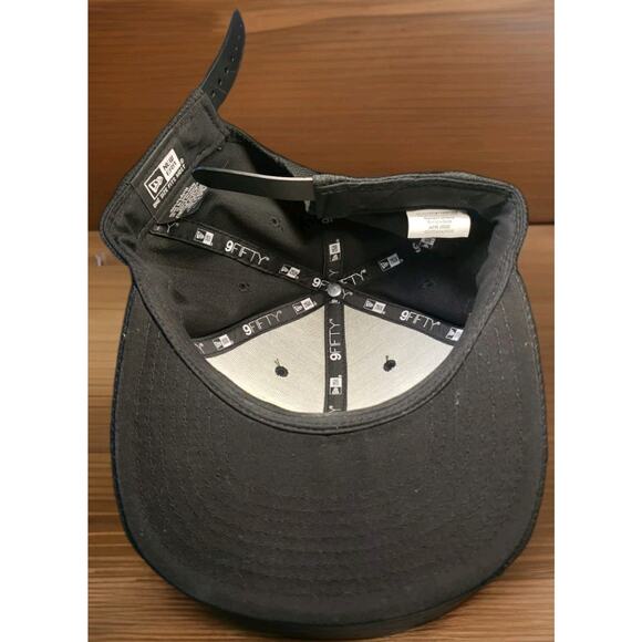 Golden Winged Scarab Flatbill 9Fifty New Era Cap - Picture 5 of 8